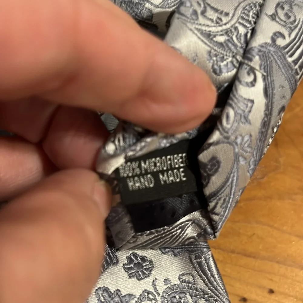 GEEK-M HAND MADE MICROFIBER PAISLEY TIE GRAY SILVER